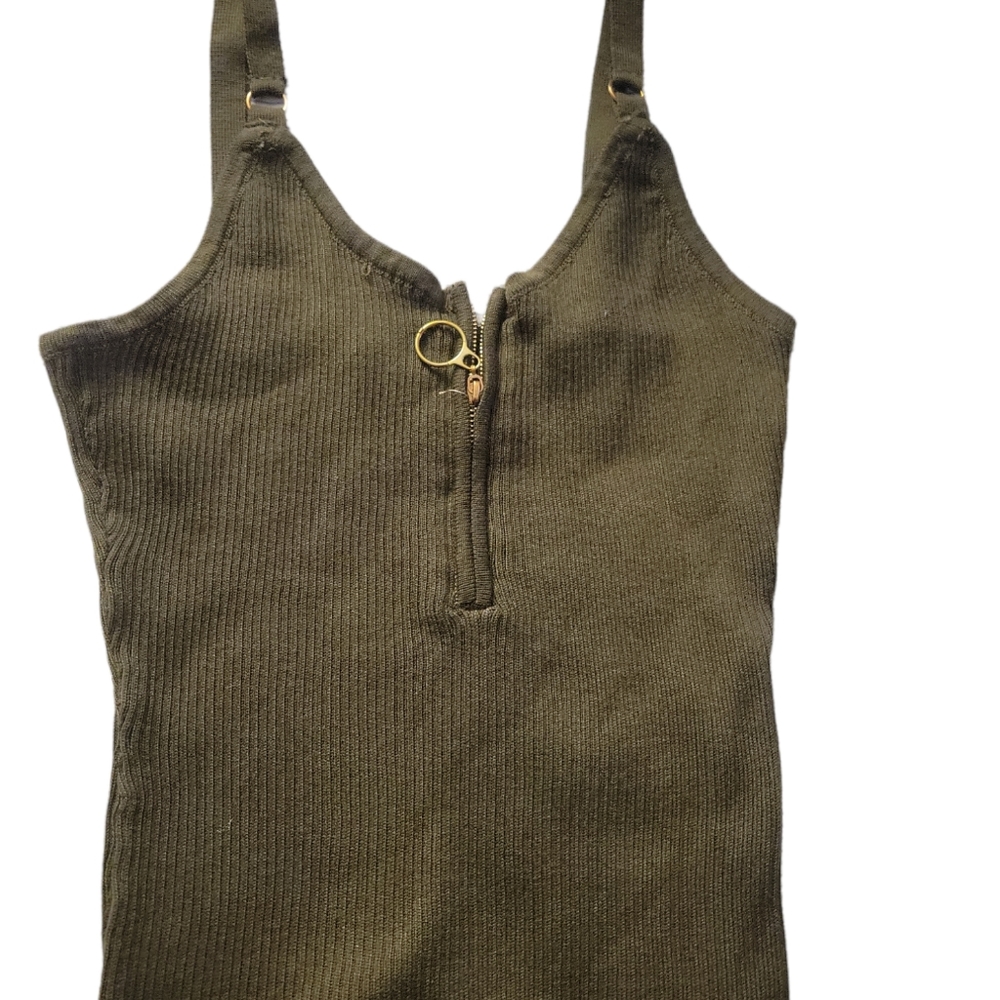 Zip Crop Top